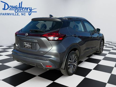 Used 2023 Nissan Kicks SV FWD image 5