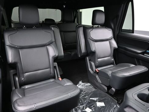 New 2026 Ford Expedition Max Platinum w/ Stealth Performance Package AWD/4WD image 25