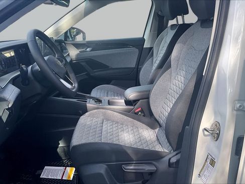 New 2026 Volkswagen Tiguan S FWD image 9