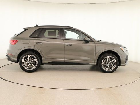 New 2025 Audi Q3 2.0T Premium image 8