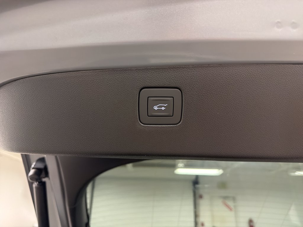 New 2026 Buick Envista Sport Touring w/ Convenience I Package FWD image 18