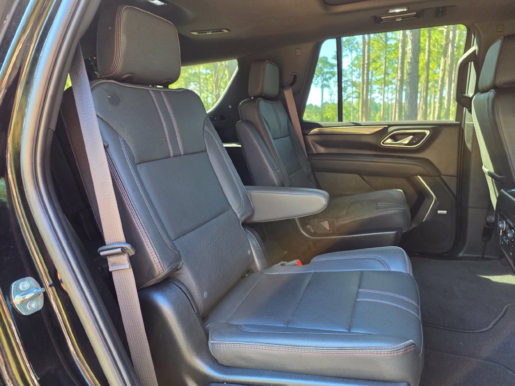 Used 2023 Chevrolet Tahoe RST w/ Luxury Package RWD image 23