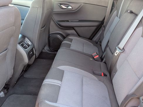 Used 2025 Chevrolet Blazer LT image 14