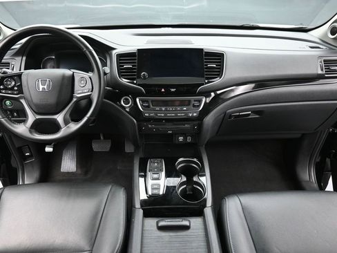 Used 2019 Honda Pilot Touring image 25