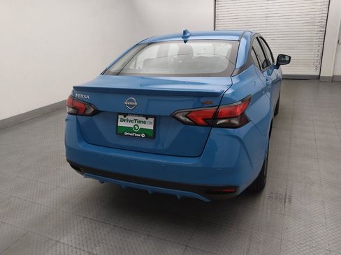 Used 2025 Nissan Versa SR FWD image 7