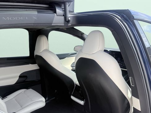 Used 2022 Tesla Model X Plaid AWD/4WD image 39