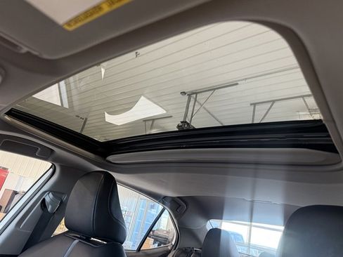 Used 2024 Toyota Camry SE image 42