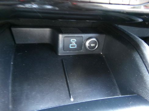 Used 2021 Ford Escape SE w/ Cold Weather Package AWD/4WD image 28