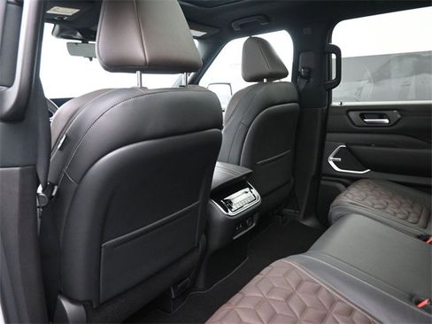 New 2026 Nissan Armada Platinum Reserve image 12