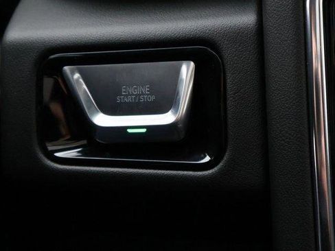 New 2026 GMC Yukon Denali w/ Sun & Power Step Package AWD/4WD image 31