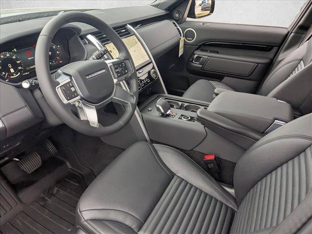 Used 2025 Land Rover Discovery S AWD/4WD image 3