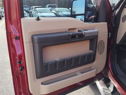 Used 2016 Ford F250 XLT w/ XLT Value Package image 10