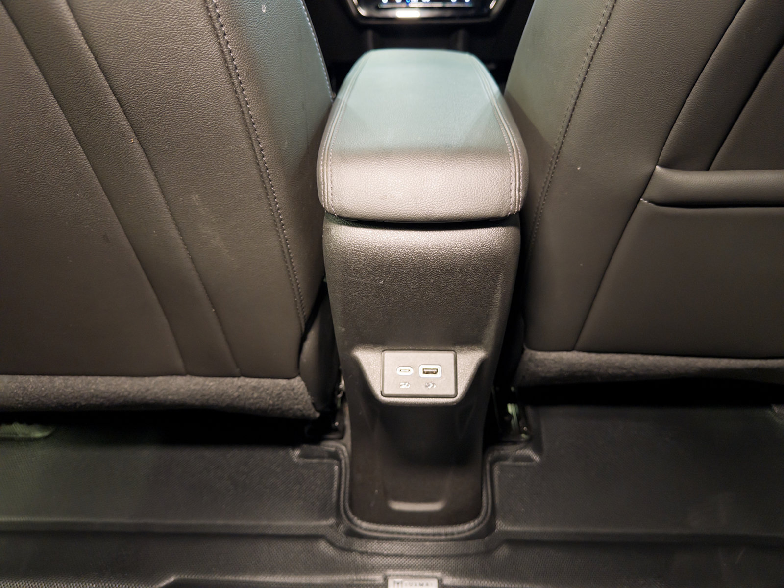 Used 2023 Chevrolet Bolt LT w/ Infotainment Package FWD image 22
