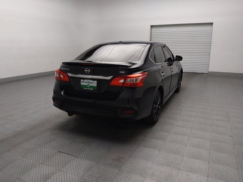 Used 2017 Nissan Sentra SR w/ SR Midnight Edition image 9
