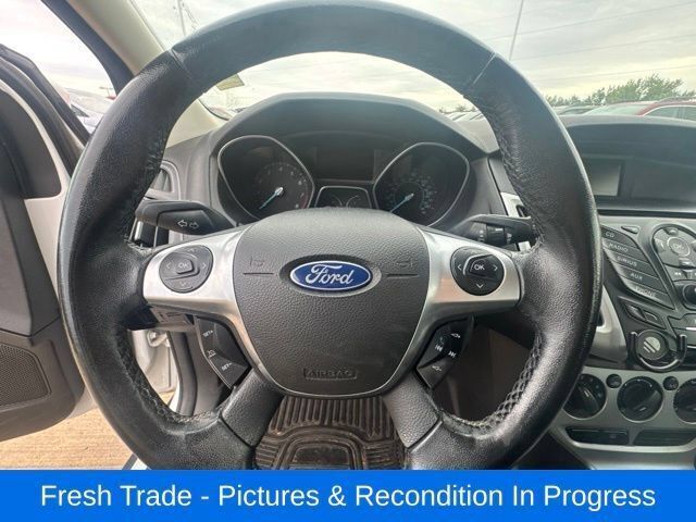 Used 2012 Ford Focus SE FWD image 11