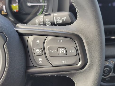 Used 2025 Jeep Wrangler Unlimited Sport S 4xe AWD/4WD image 12