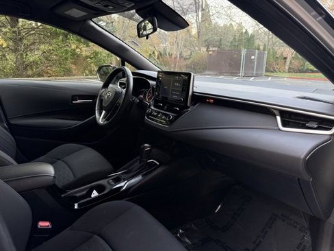 Used 2021 Toyota Corolla SE w/ Carpet Mat Package (TMS) image 11