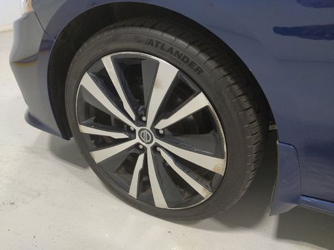 Used 2020 Nissan Altima 2.5 SR FWD image 31
