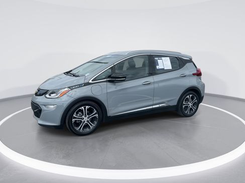 Used 2019 Chevrolet Bolt Premier w/ Infotainment Package image 5