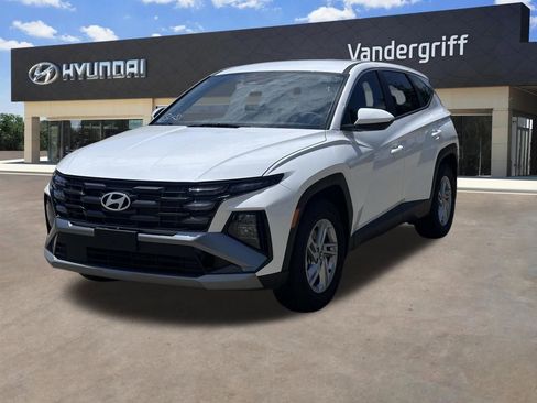 Used 2026 Hyundai Tucson SE FWD image 4
