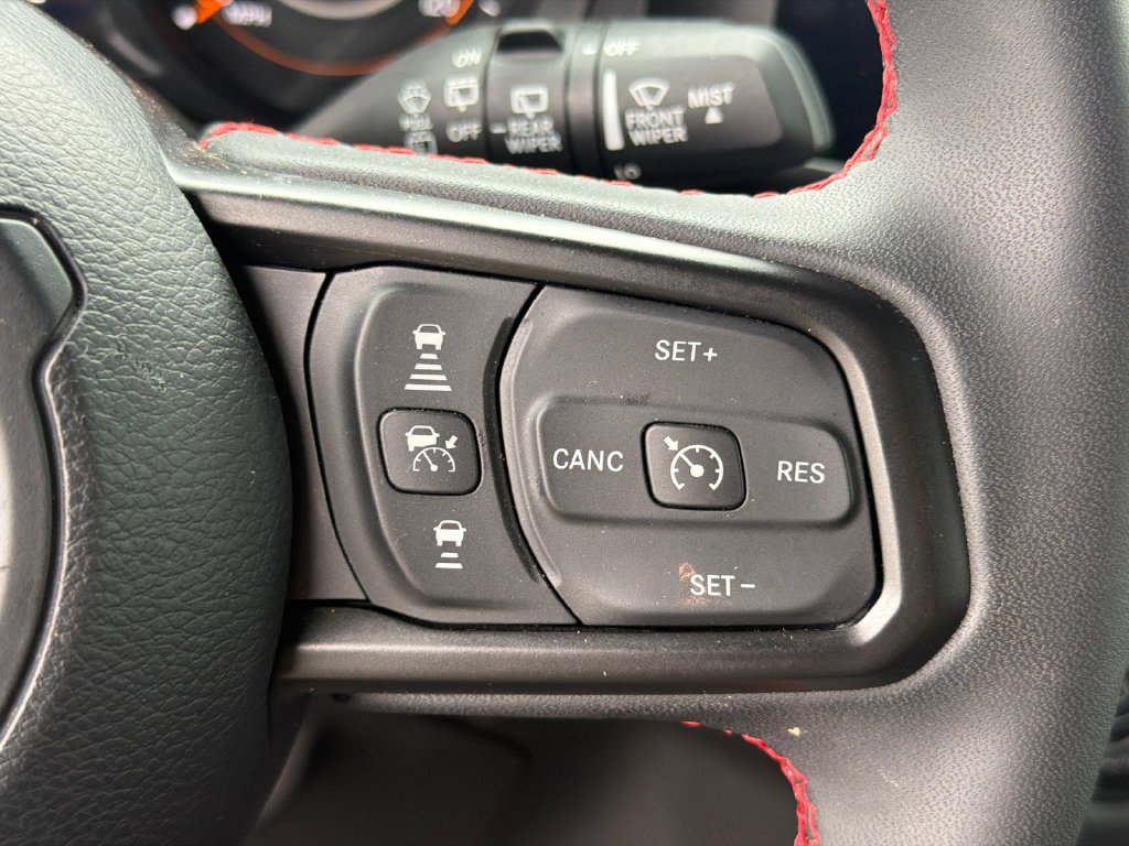 Used 2024 Jeep Wrangler Unlimited Rubicon AWD/4WD image 26