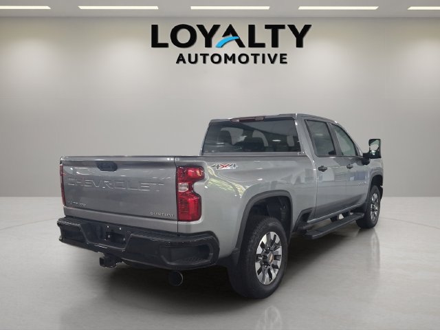 Used 2024 Chevrolet Silverado 2500 Custom w/ Custom Value Package AWD/4WD image 5