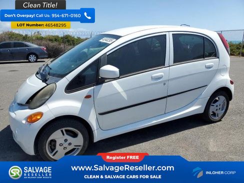 Used 2012 Mitsubishi i image 1