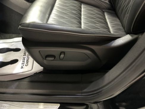 Used 2023 Buick Envision Avenir FWD image 11