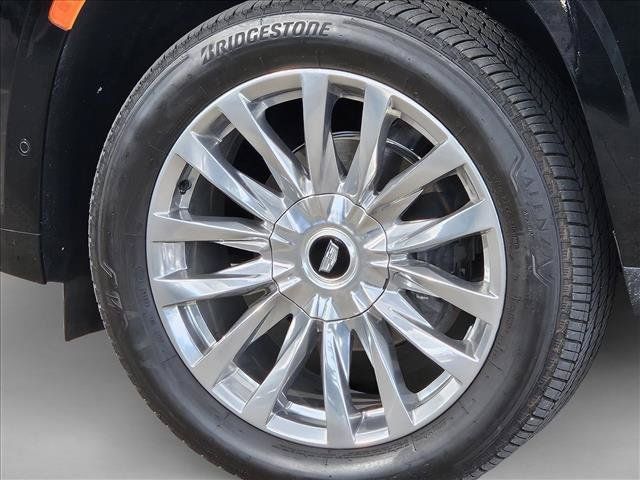 Used 2023 Cadillac Escalade ESV Premium Luxury AWD/4WD image 9