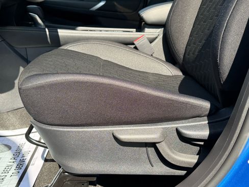 Used 2023 Nissan Kicks SV image 13