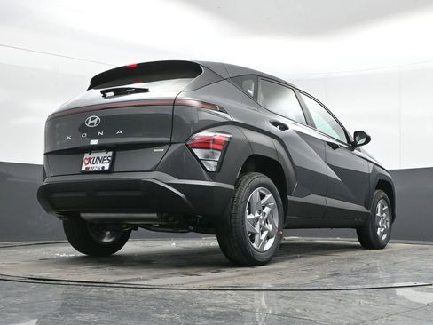 New 2026 Hyundai Kona SE AWD/4WD image 43