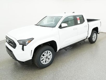 New 2025 Toyota Tacoma SR5