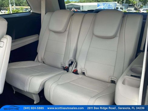 Used 2021 Mercedes-Benz GLS 450 4MATIC image 21