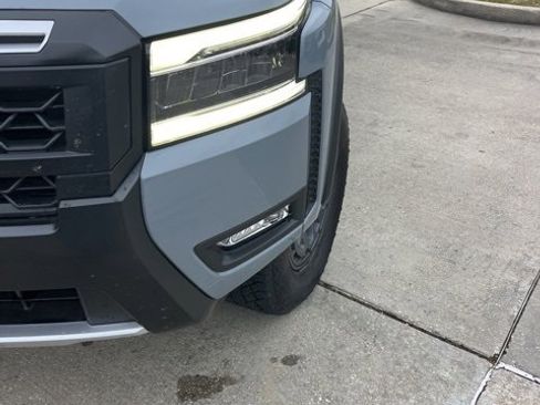 Used 2025 Nissan Frontier PRO-4X w/ Tow Package image 12