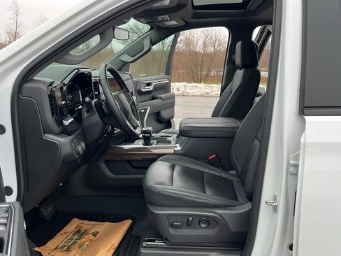 Used 2025 Chevrolet Silverado 1500 RST image 15