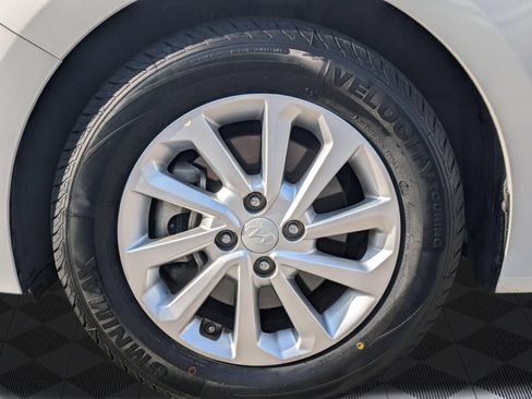 Used 2020 Hyundai Accent SEL FWD image 9