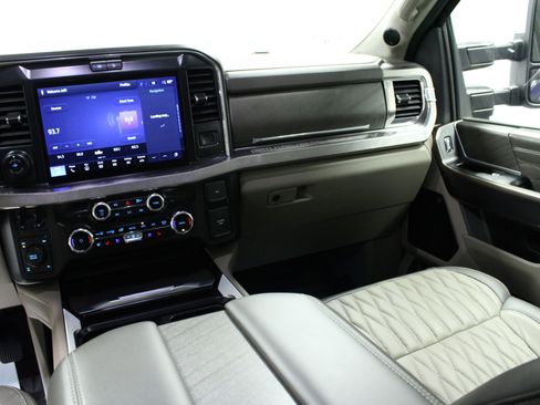 Used 2026 Ford F350 Platinum w/ Platinum Plus Package AWD/4WD image 19