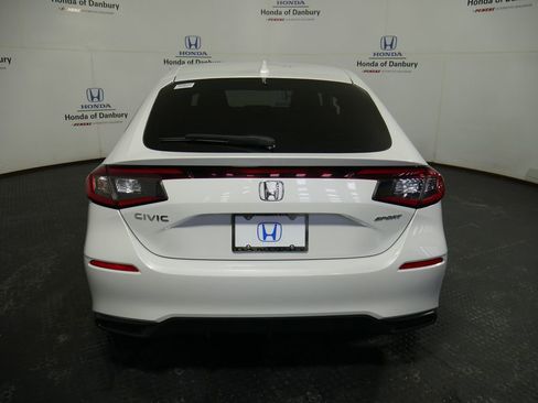 Used 2023 Honda Civic Sport image 10