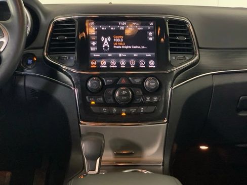 Used 2021 Jeep Grand Cherokee Limited w/ Trailer Tow Group IV AWD/4WD image 23