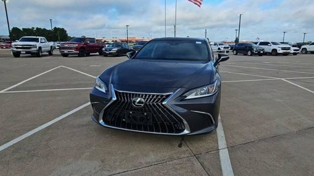 Used 2022 Lexus ES 350 w/ Premium Package FWD image 3