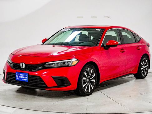 Used 2024 Honda Civic EX-L image 3