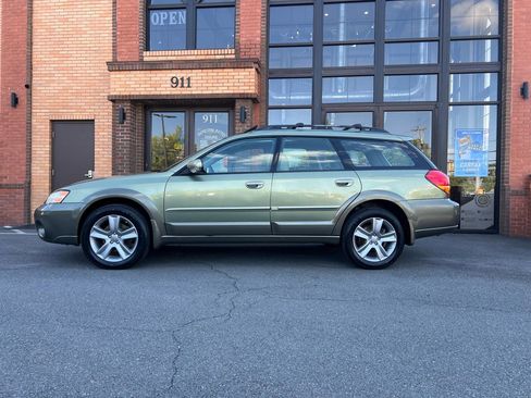 Used 2007 Subaru Outback 3.0R L.L. Bean AWD/4WD image 5