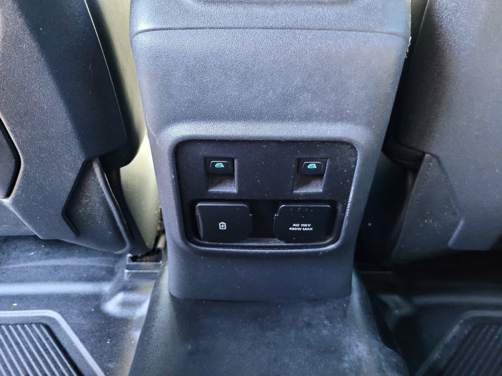 Used 2023 Ford Bronco Black Diamond w/ Sasquatch Package AWD/4WD image 17