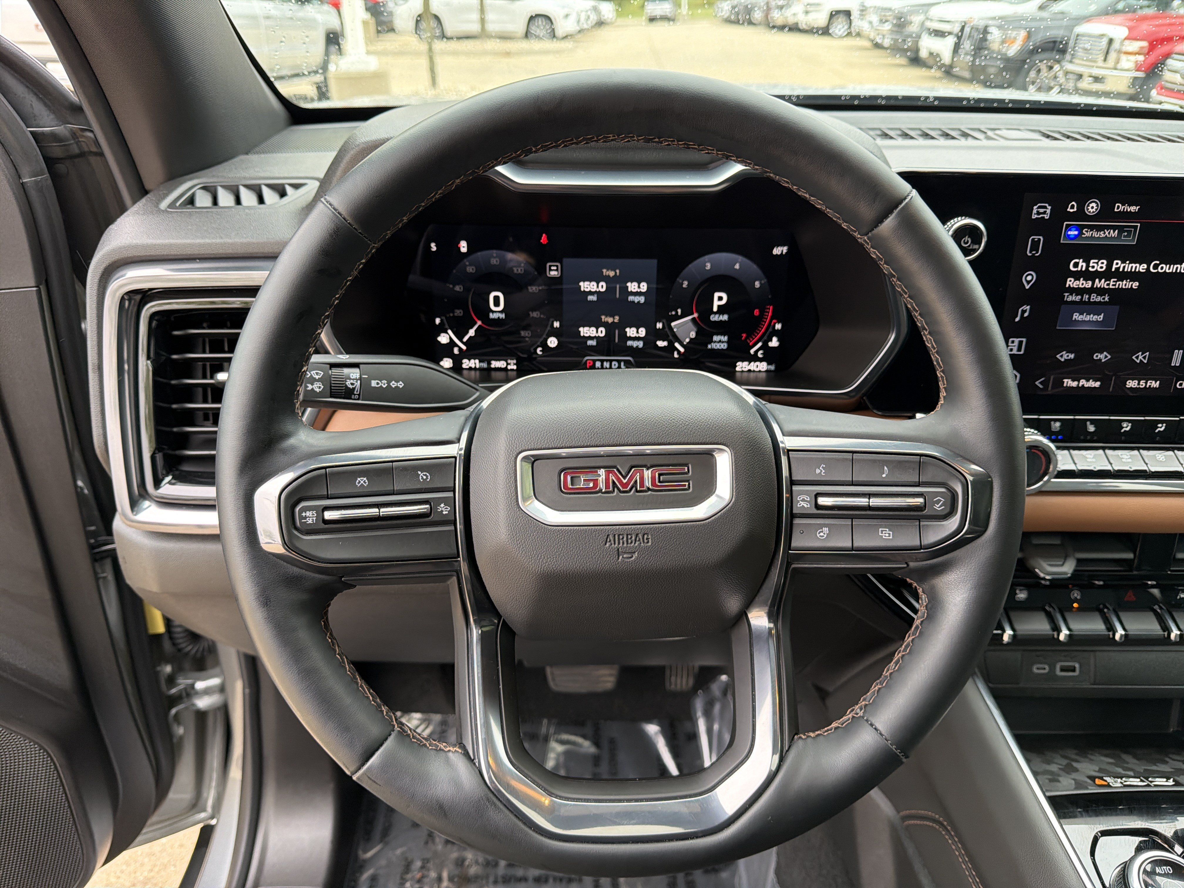 Used 2024 GMC Canyon AT4 w/ AT4 Premium Package AWD/4WD image 16