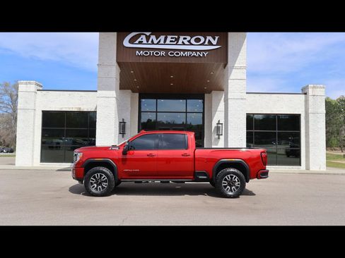 Used 2022 GMC Sierra 2500 AT4 image 1