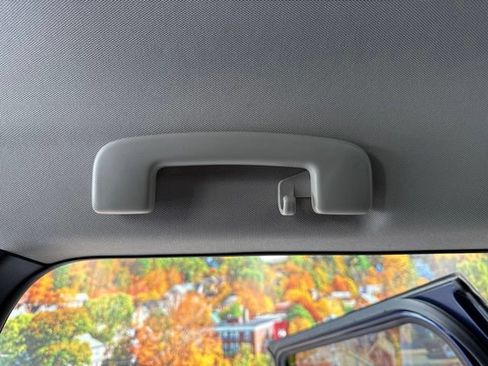 Used 2024 Mitsubishi Outlander SE AWD/4WD image 39