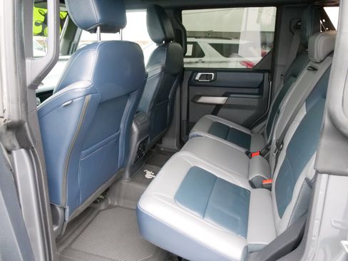 Used 2023 Ford Bronco Outer Banks image 15