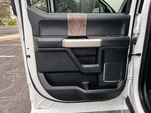 Used 2019 Ford F250 Lariat w/ Lariat Value Package image 24