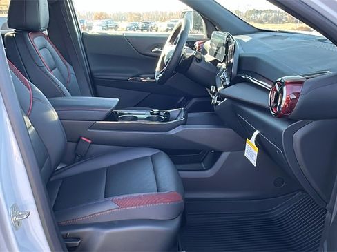 New 2026 Chevrolet Equinox RS w/ LPO, Floor Liner Package image 32