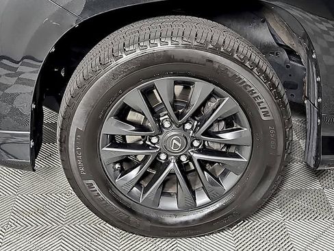 Used 2023 Lexus GX 460 Premium w/ Premium Package AWD/4WD image 9